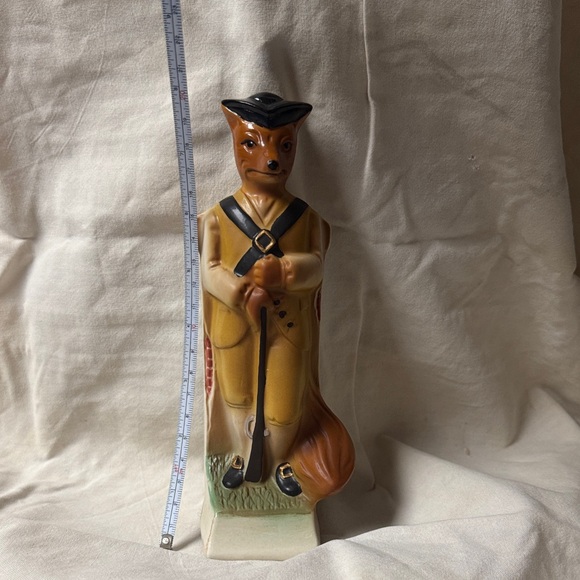 Jim Beam Colonial Fox Sculpture in Brown and Tan - Picture 8 of 11